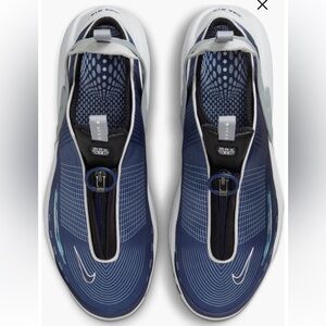 New (11) Air Max Craze Sneaker (Women) Color: Midnight Navy/ White/ Grey